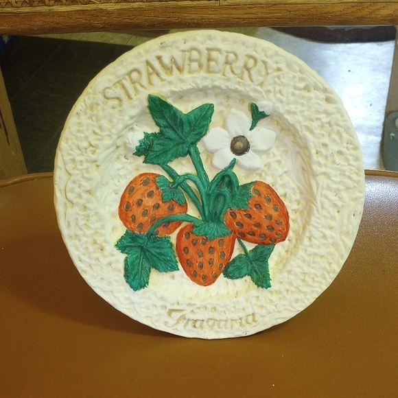 Other - Round Ceramic Tabletop Strawberry & Floral Decor. Cream Red Green Brown White